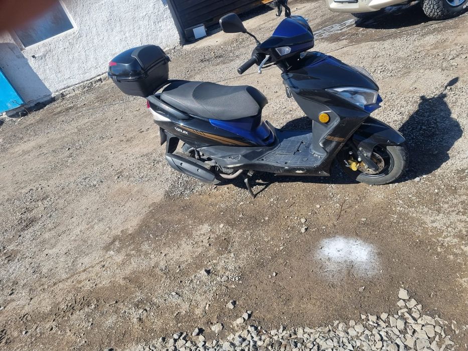 Продам скутер в идеальном