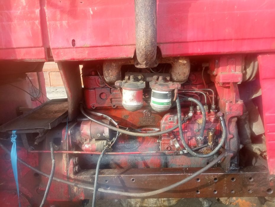 Vând tractor UTB 650