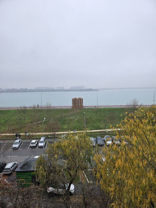 Apartament 3 camere de vânzare