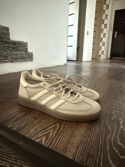 Кроссовки Adidas Spezial 39