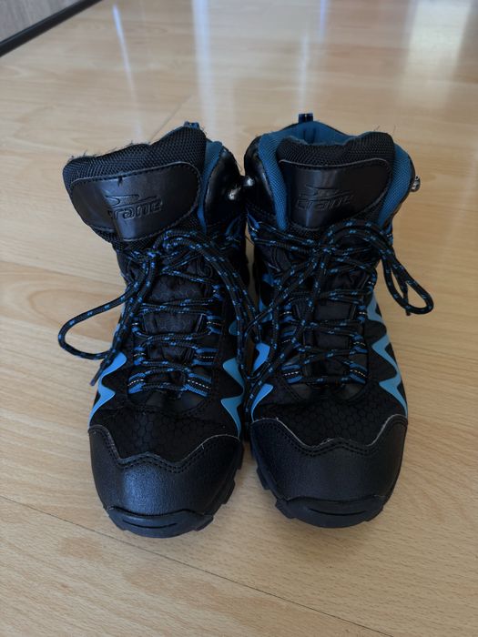 Crane туристически обувки