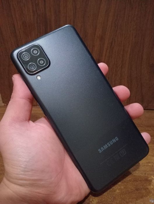 Срочно продам Самсунг А12 64/4гб