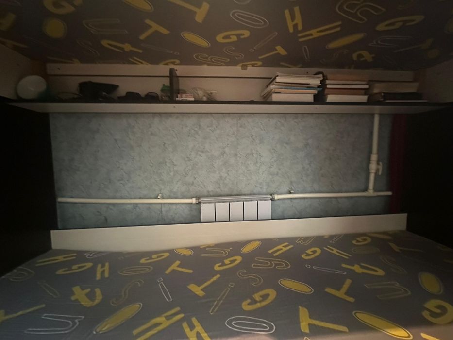 Двухъярусная кровать