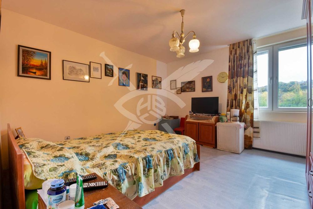 Продава се Къща в с. Хераково, Област София-област - 200 кв.м за 1350 €/кв.м - Снимка #1