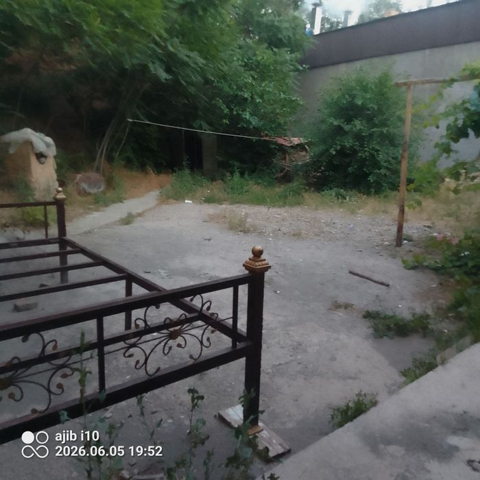 Hovli sotiladi hovli sotiladi