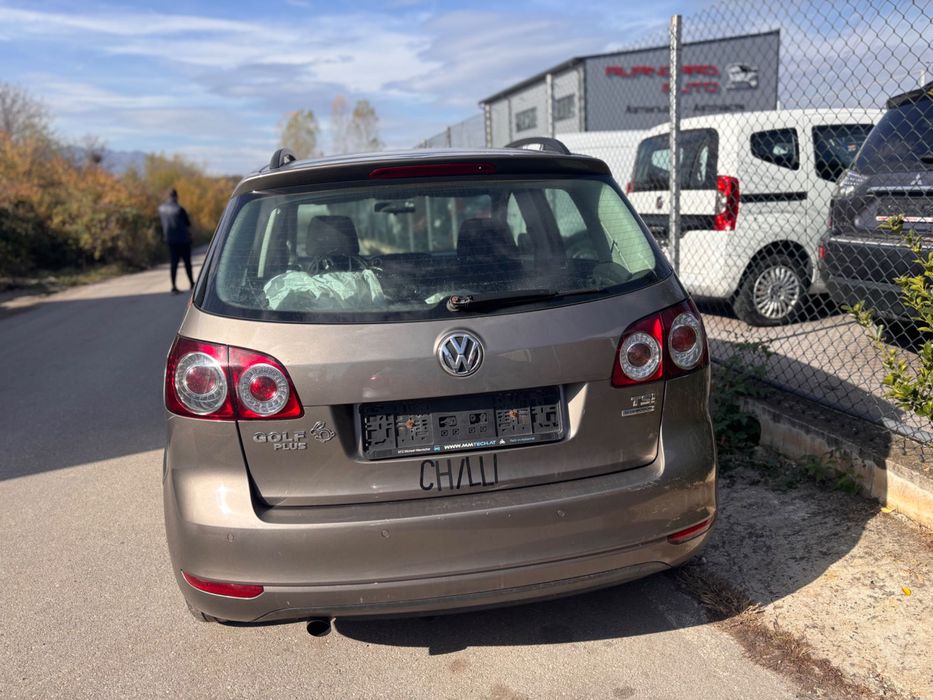 Volkswagen Golf Plus на части