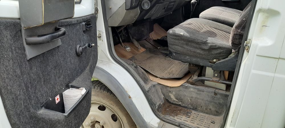 Авто Газель 2004 года выпуска