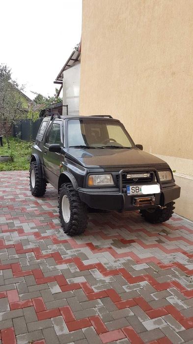 Vând Suzuki Vitara 1,6, 16 valve, 100 CP, Cabrio cu hard top