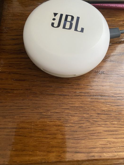 Dock casti Jbl Free x