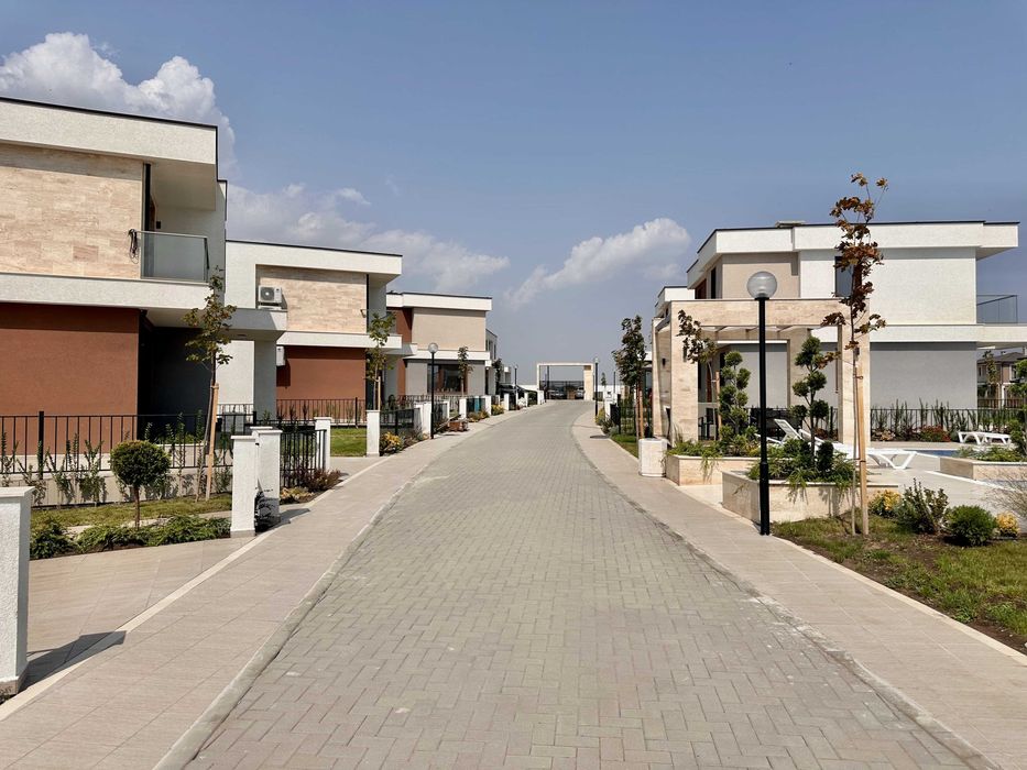 Продава се Къща в Поморие - 142 кв.м за 1901 €/кв.м - Снимка #17