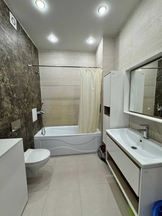 Ақтауда 2 бөлмелі пәтер сатылады