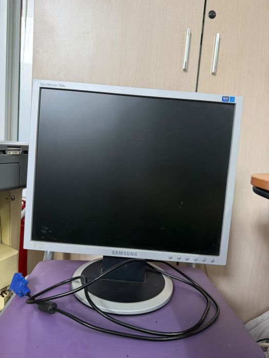 Монитор Samsung SyncMaster 740N
