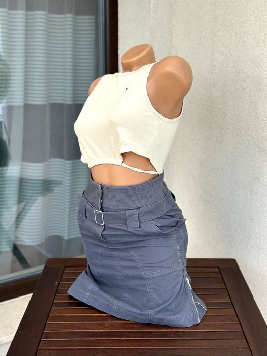 Дамски кроп топ Tommy Hilfiger (Tommy Jeans) - размер М, КАТО НОВ