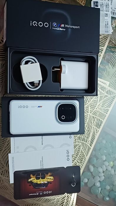 vivo iQOO 13 Snapdragon 8 elite