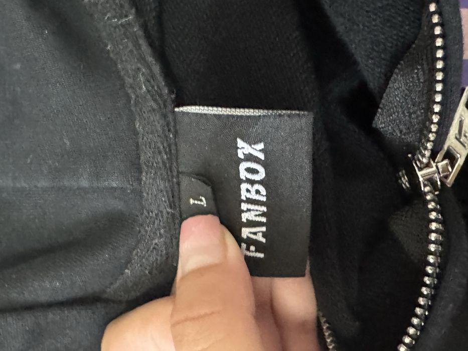 Продам кофту от FANBOX
