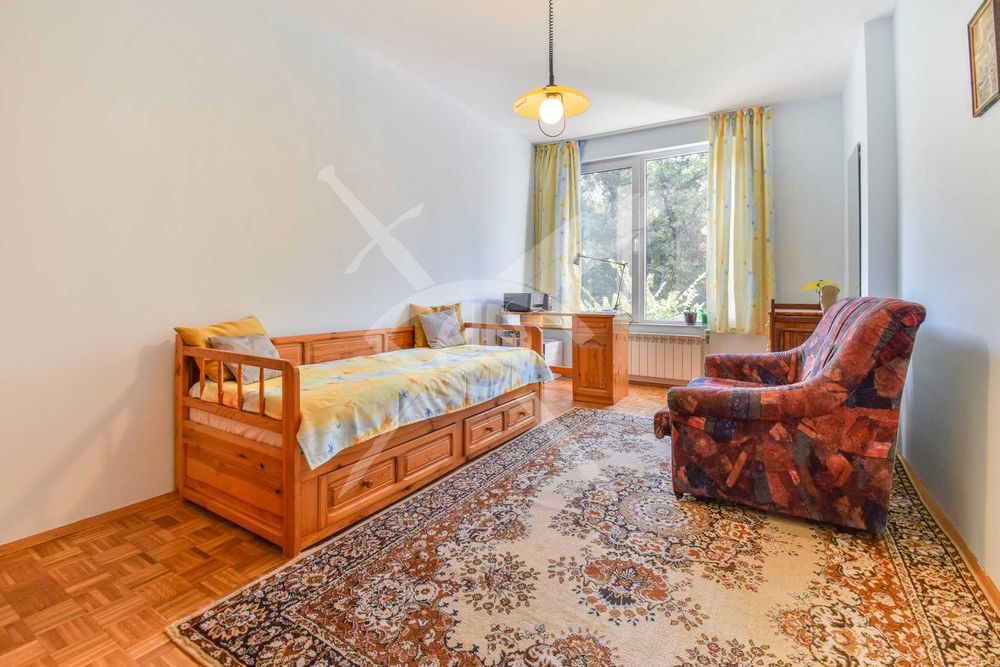 Тристаен апартамент в кв. Хладилника № 74491