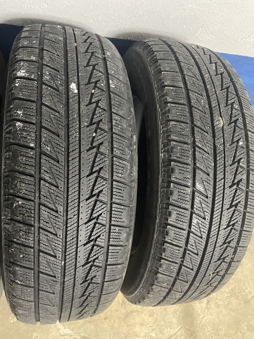 Зимние шины 3 шт.