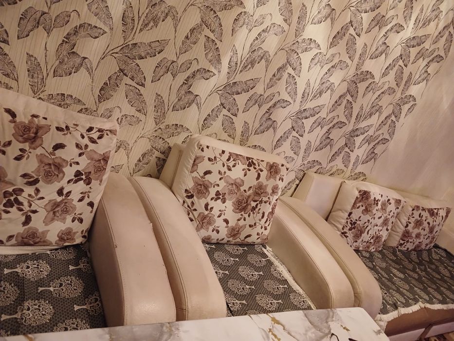 Продается диван и кресло