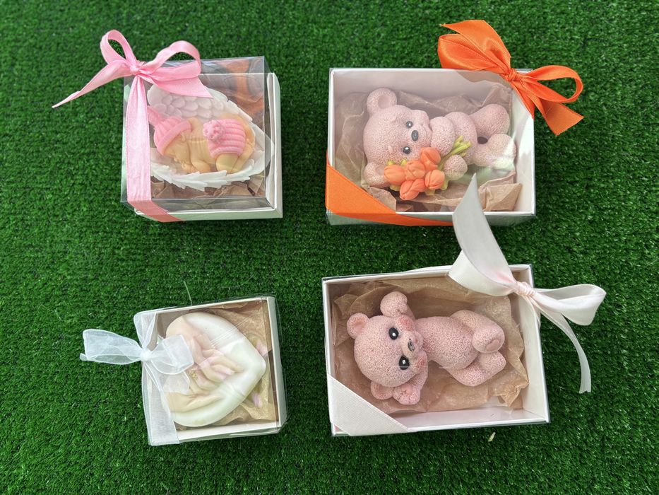 Marturii de nunta si botez din sapun.