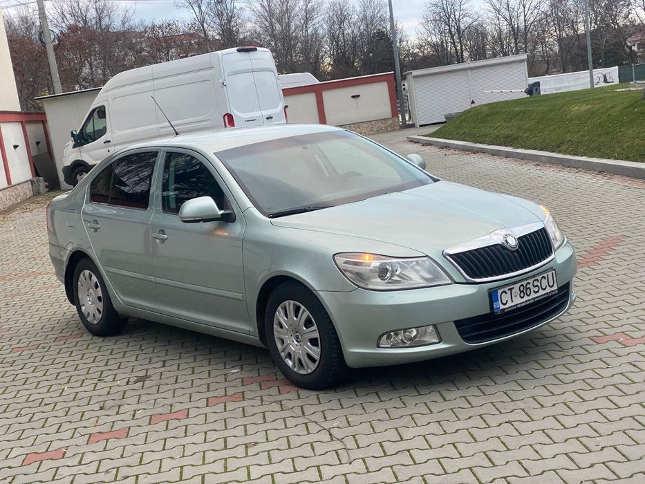Vând skoda Octavia 2011 1.6 diesel 105 CP