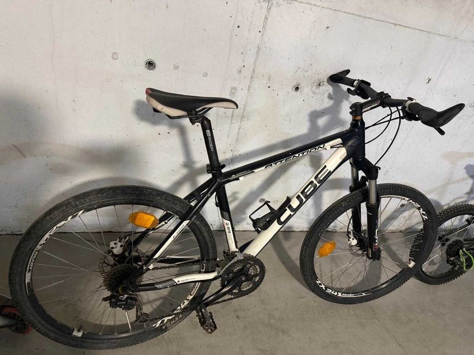 Bicicleta CUBE - MTB