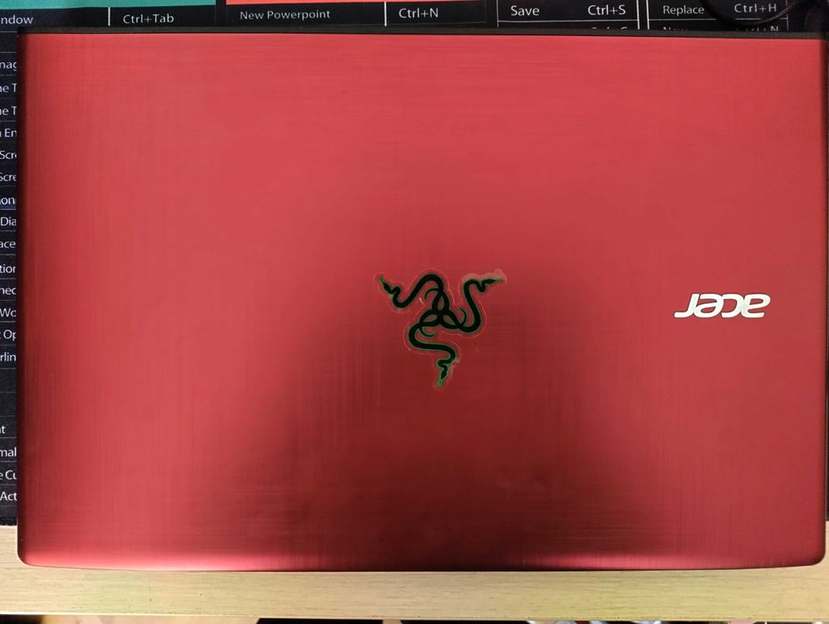 Лаптоп Acer i3 6003U 2GB Видео 8GB DDR4 512GB SSD