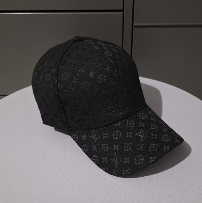 Шапка с козирка Dsquared,Nike,Armani,Gucci унисекс