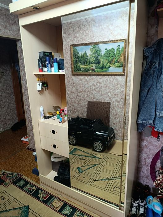 Продам шкаф купе