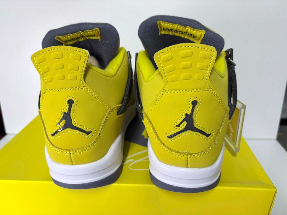 Nike Air Jordan 4 Retro Lightning