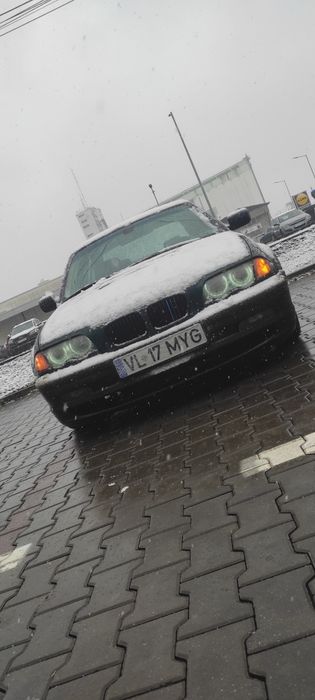 Vând sau schimb BMW e 46 19 benzina consum mic suspensie sport reglabi
