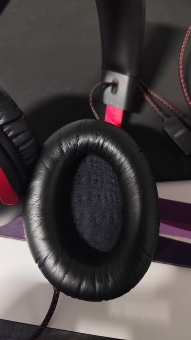 Căști gaming HyperX Cloud III, Black/Red.