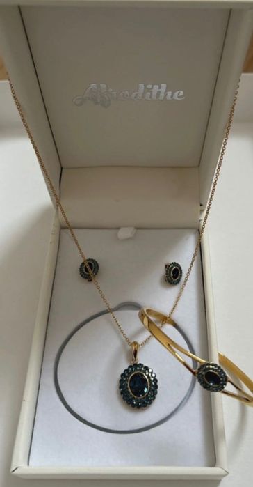 Set bijuterii elegante Afrodithe auriu - colier cercei bratara cristale albastre