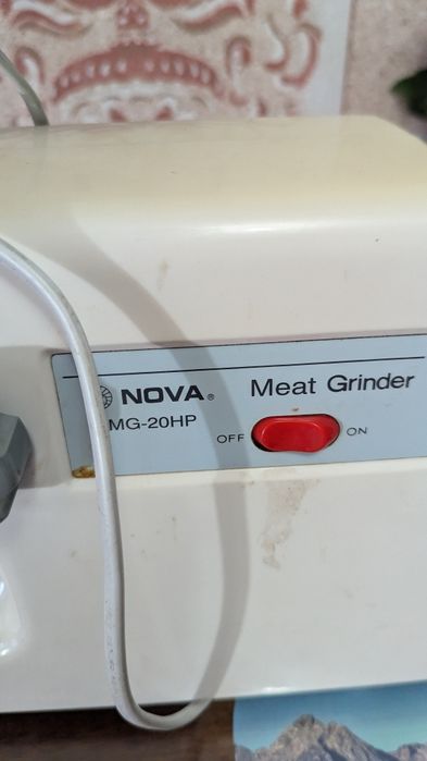 Продаю электромясорубка. Помощницу на вашей кухне.