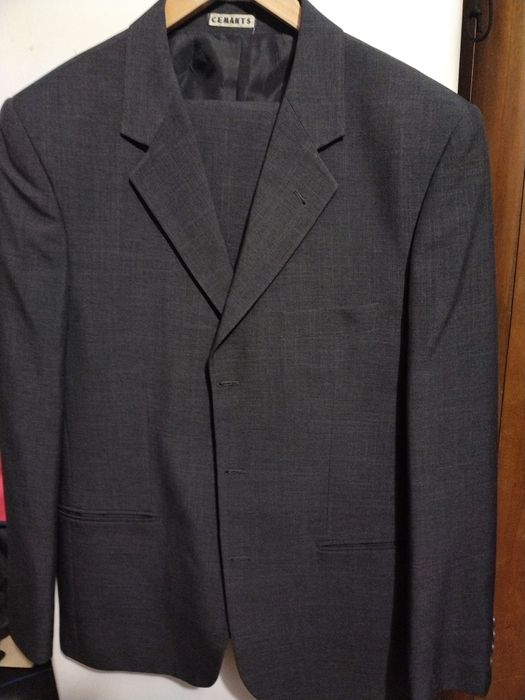 Мъжки костюми, тъмносив