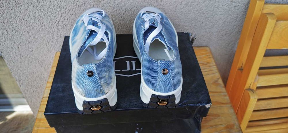 Оригинални маркови дамски сникърси / маратонки CULT - 39 номер