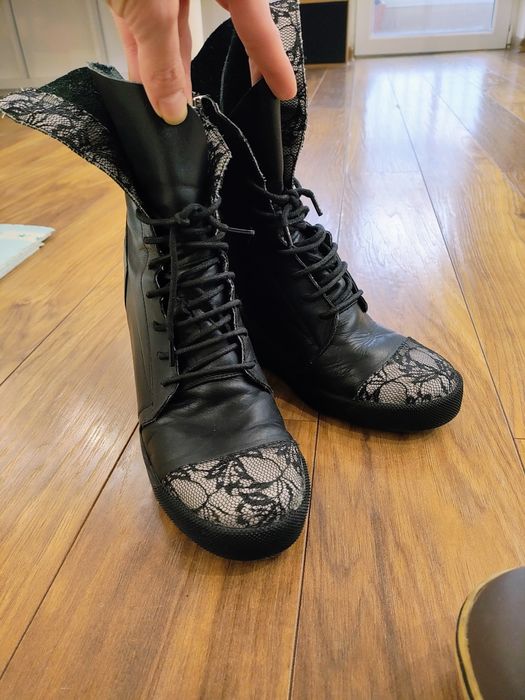 Боти естествен кожа