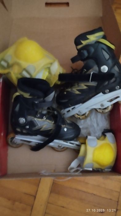 Роликовые каньки+защитки