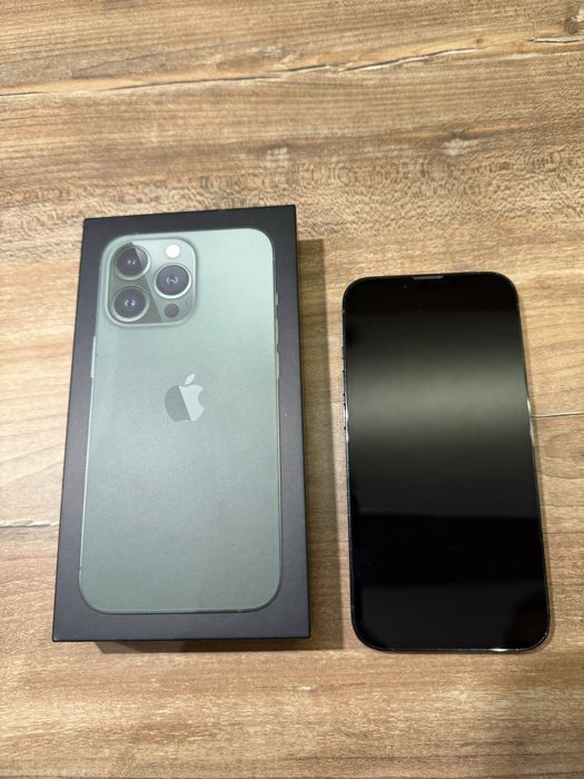 IPhone 13 Pro, 256GB + подарък 2 кейса