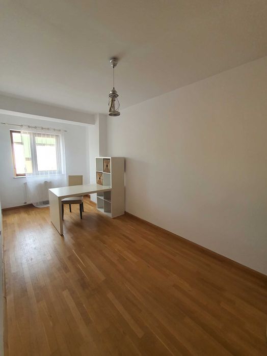 Zona Unirii | 3 cam. 82 mp | Logie panoramică | Bloc nou | Garaj Subsol opțional