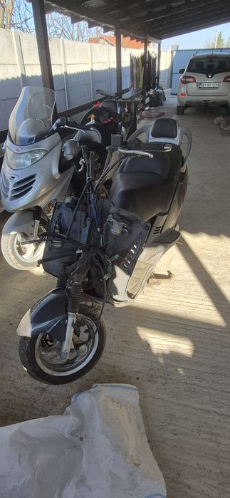 Vând kymco 125cc