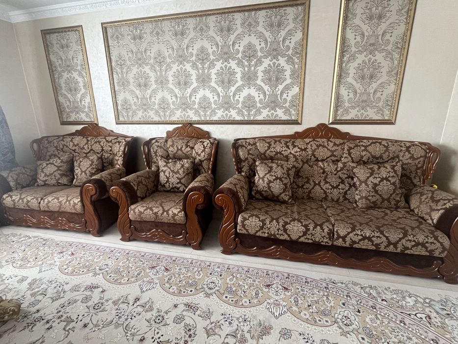 Диван 3 в 1 в отличном состоянии.