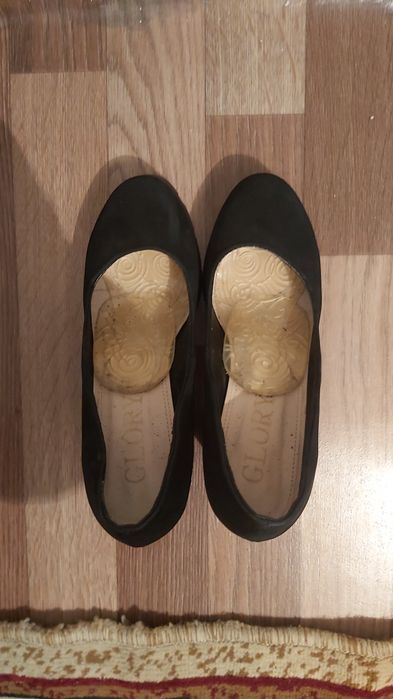 Продам туфли женские