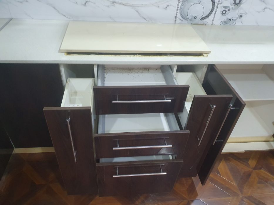 Продаётся кухонный гарнитур