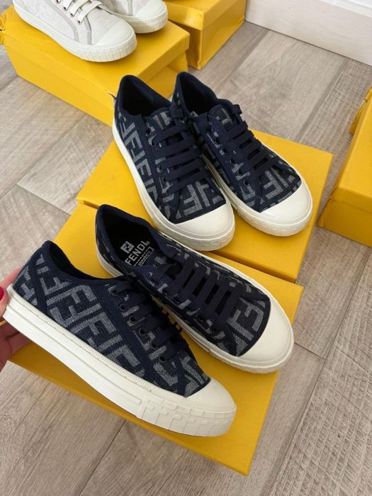Женские кеды Fendi