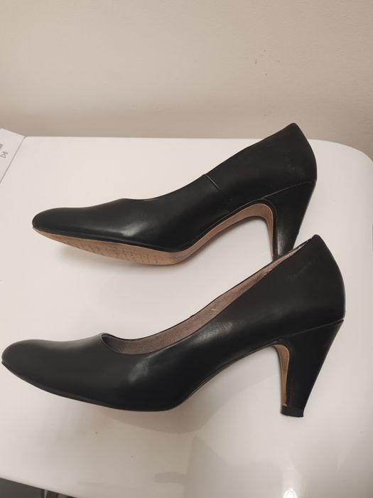 Дамски обувки запазени