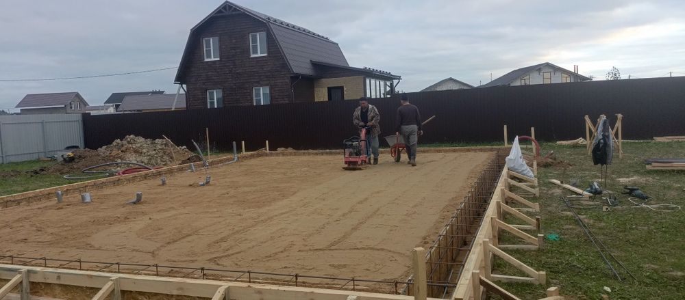 Стаяшка, фундамент, блок ,криша ,леснитса,сварки услуги