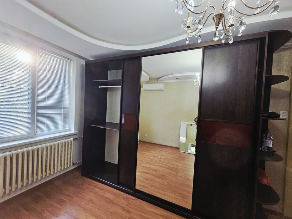 Продам шкаф - купе и прихожую