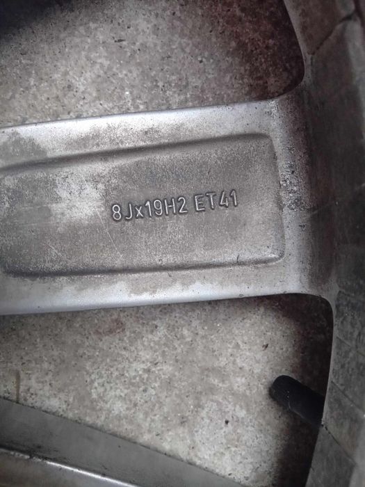 Vând jante originale VW...r19, prindere 5x112..arata super bine