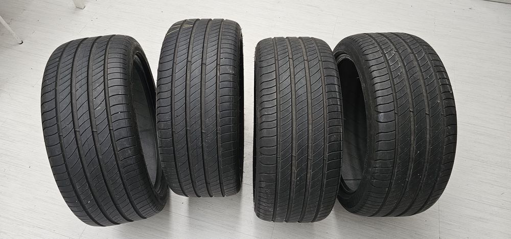 Летни гуми 225 40 18 мишелин дот 23г.