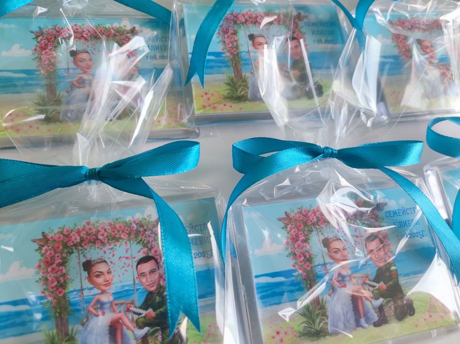 Магнити карикатура - креативни подаръчета за гости на сватба, кръщене